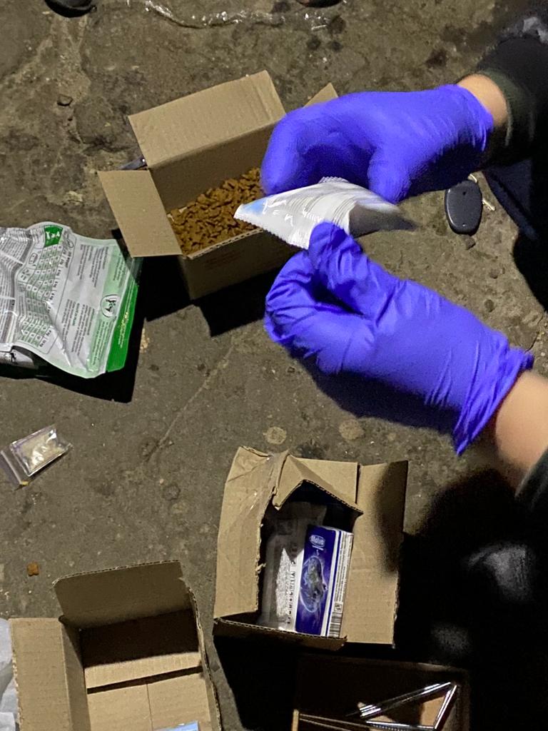 u-lvovi-policejski-viluchili-u-18-richno