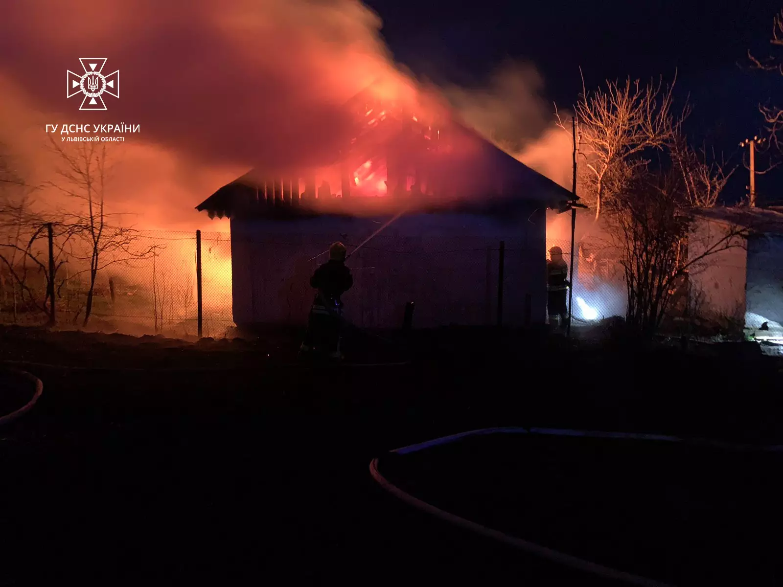 pid-chas-likvidaciyi-pozhezhi-na-lvivshh