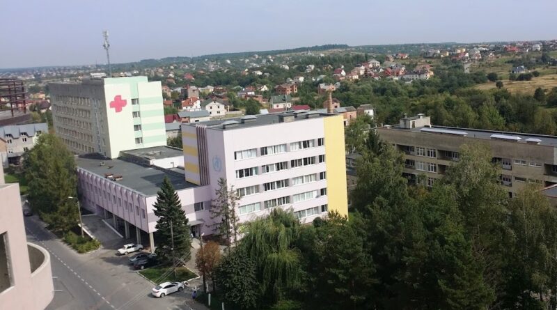 У Трускавці за 32,6 млн грн утеплять терапевтичний корпус лікарні