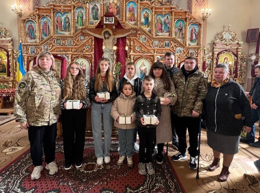 DrogMedia Допомога ЗСУ об'єднує покоління: як в Опаці діти та дорослі підтримують захисників