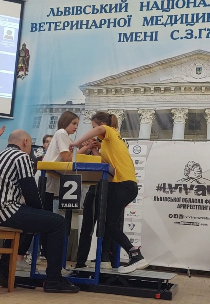 DrogMedia З села – на п'єдестал Європи: історія тренера і його вихованців зі Східницької ТГ