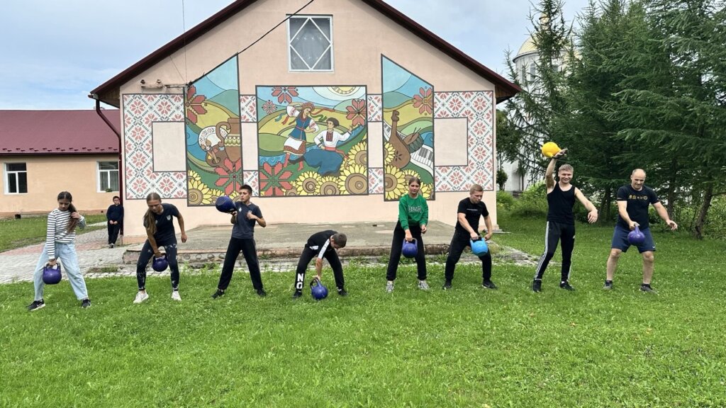 DrogMedia З села – на п'єдестал Європи: історія тренера і його вихованців зі Східницької ТГ